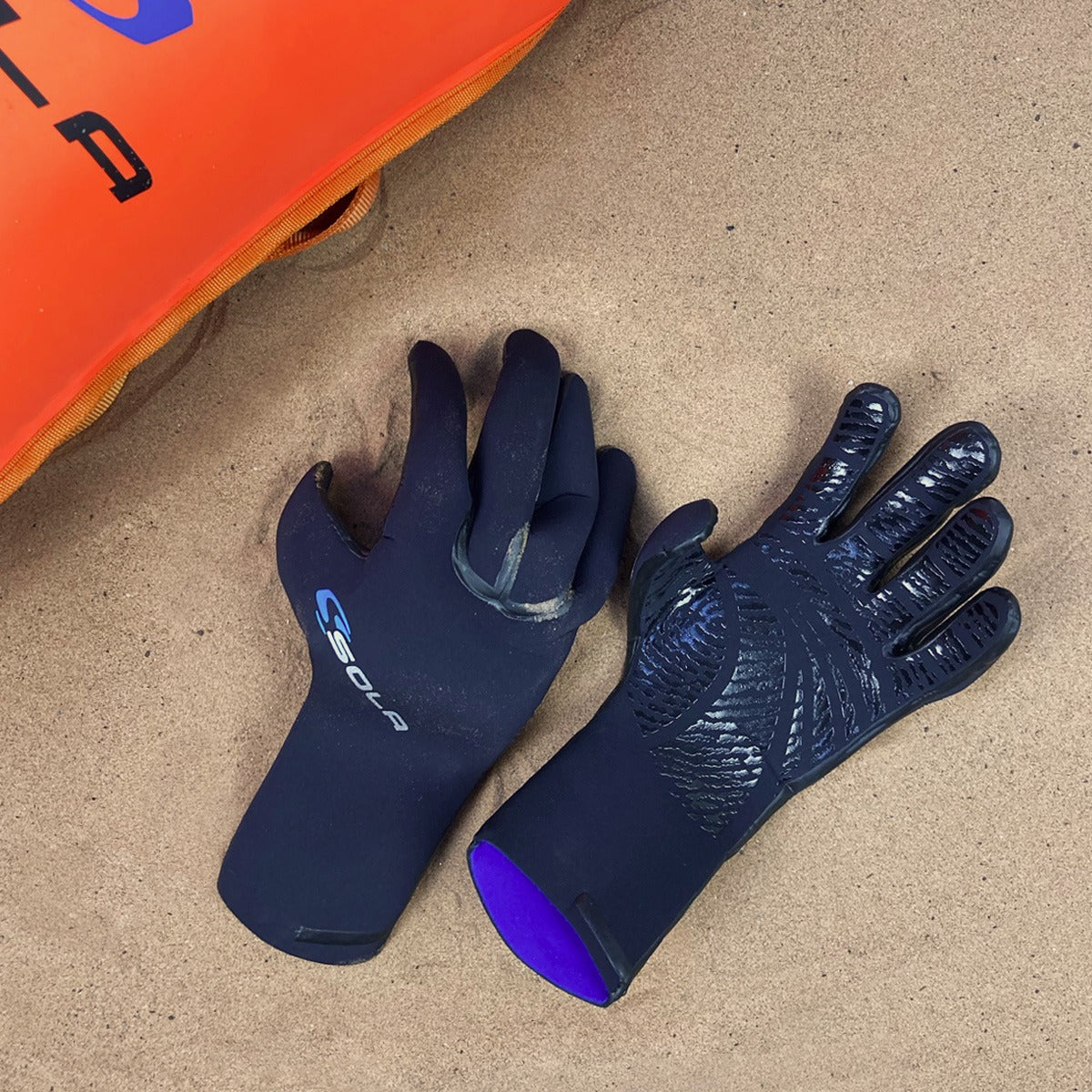Sola 3mm Superstretch Gloves