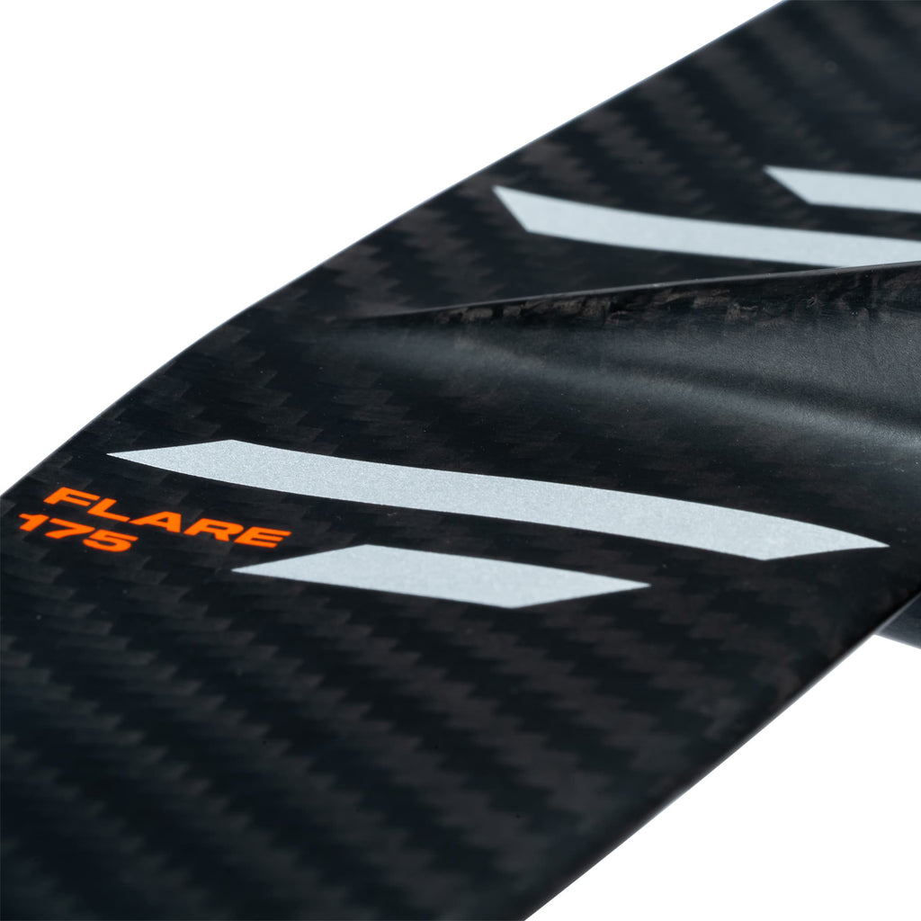 Slingshot One-Lock Flare Tail